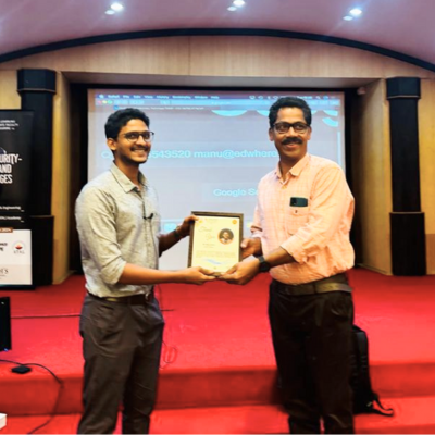 Manu Francis organising Faculty development program in IoT Security for AICTE is presented with a gift