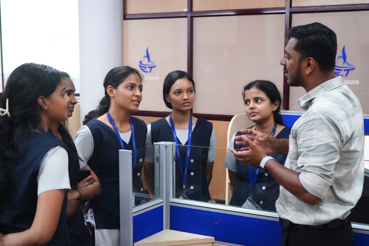 Mr Prince John Joseph from Teqard Labs at Micropython Workshop clearing student doubts