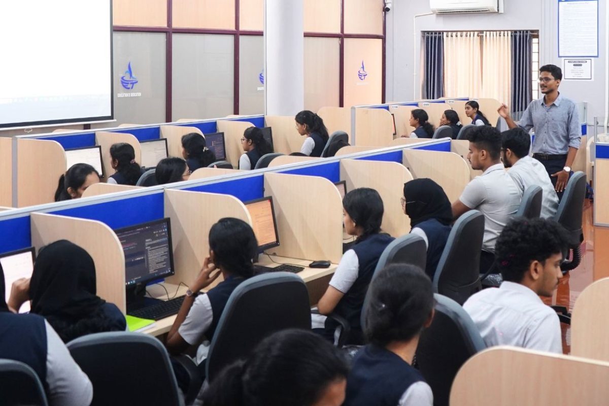 Mr Manu Francis from Edwhere Education at Micropython Workshop